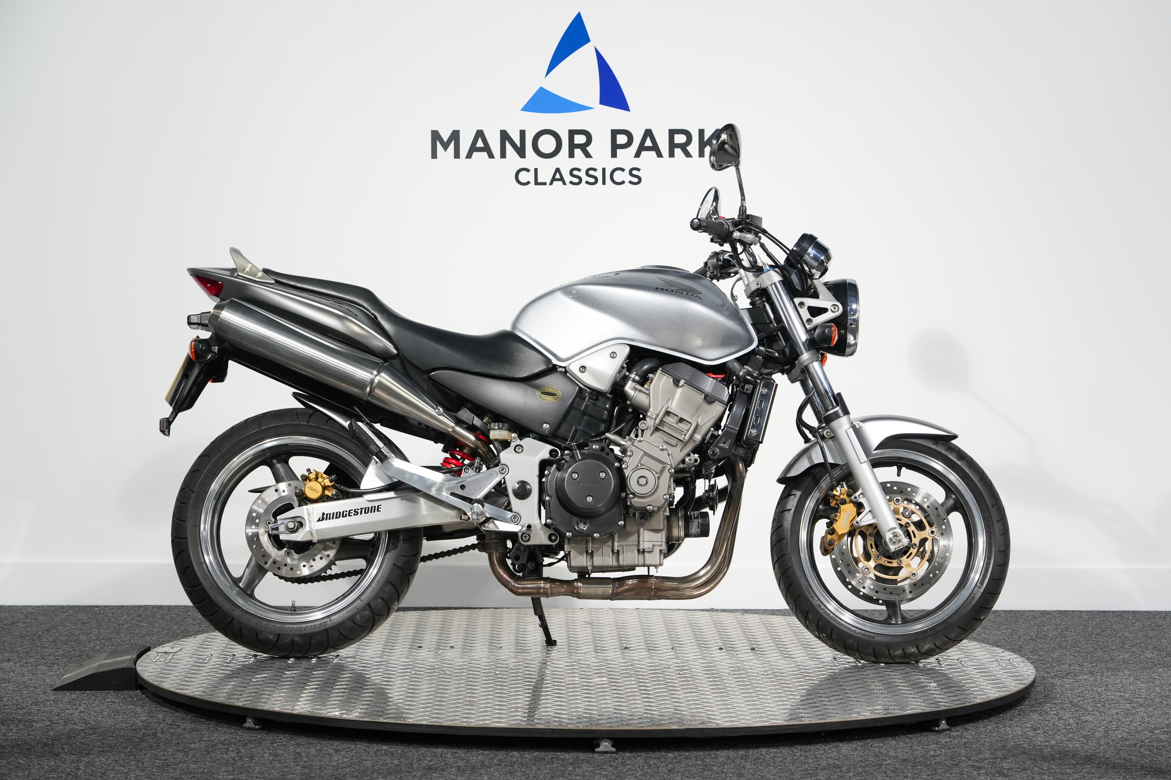 Lot 69 - 2005 Honda CB900F Hornet