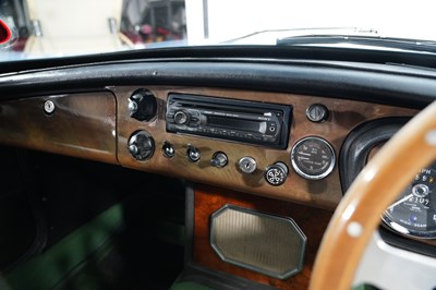 Lot 226 - 1969 MG B GT