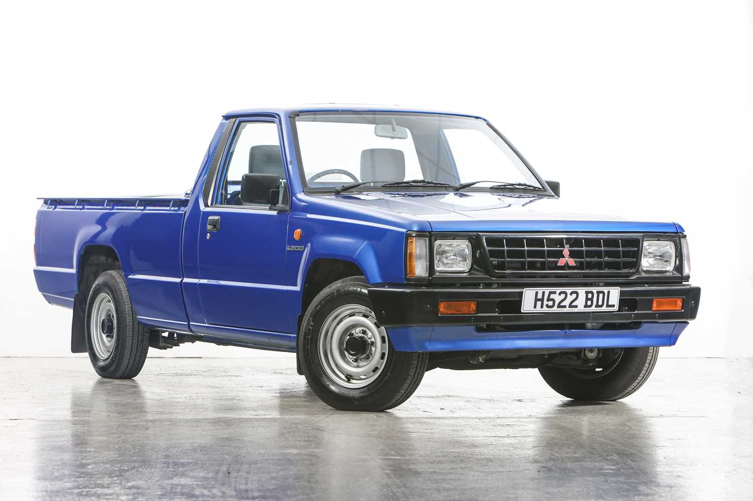 Lot 262 - 1990 Mitsubishi L200 2.0 Long Bed