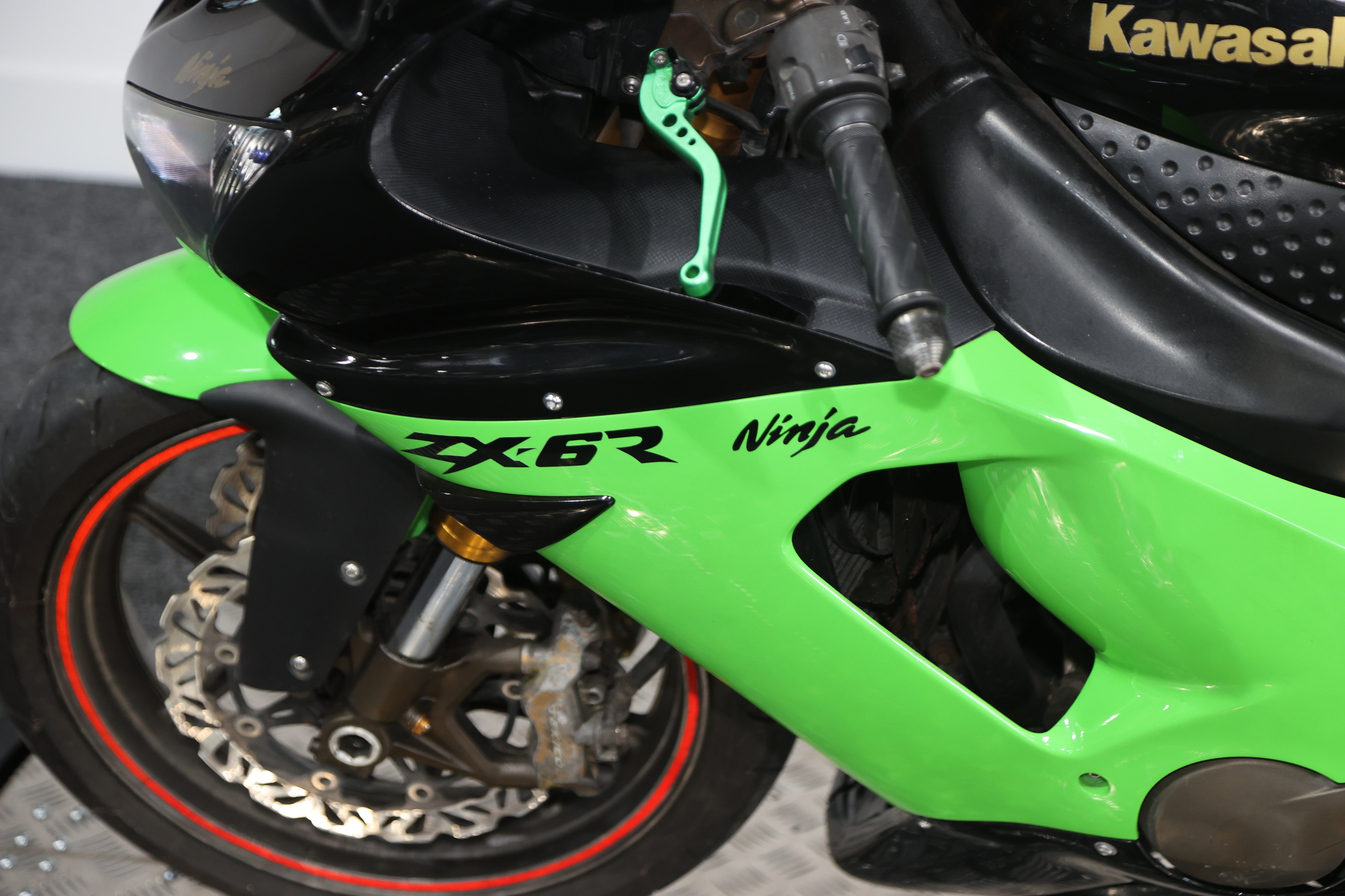 Lot 62 - 2005 Kawasaki ZX-6R Ninja