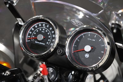 Lot 82 - 2022 Royal Enfield Interceptor 650 Combination