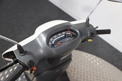 Lot 34 - 1989 Honda SA50 Vision Met-In