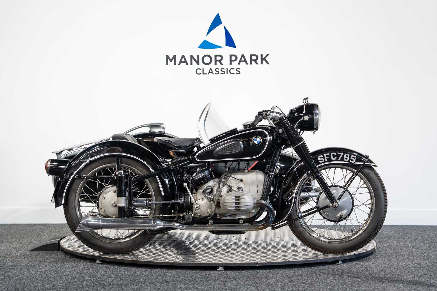 Lot 5 - 1951 BMW R67 Combination