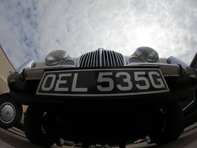 Lot 247 - 1968 Jaguar 240
