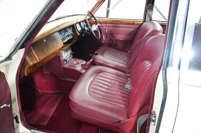 Lot 247 - 1968 Jaguar 240