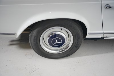 Lot 251 - 1965 Mercedes-Benz 230 SL