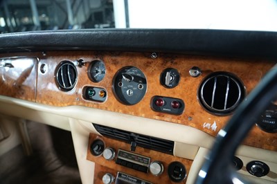 Lot 214 - 1974 Rolls-Royce Corniche