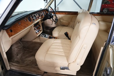 Lot 214 - 1974 Rolls-Royce Corniche