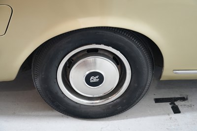 Lot 214 - 1974 Rolls-Royce Corniche