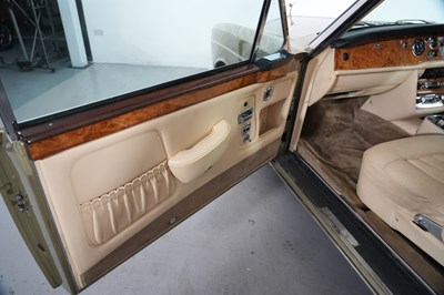 Lot 214 - 1974 Rolls-Royce Corniche
