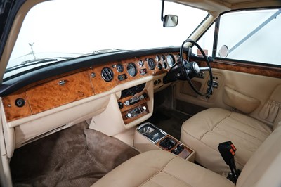 Lot 214 - 1974 Rolls-Royce Corniche