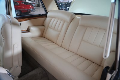 Lot 214 - 1974 Rolls-Royce Corniche