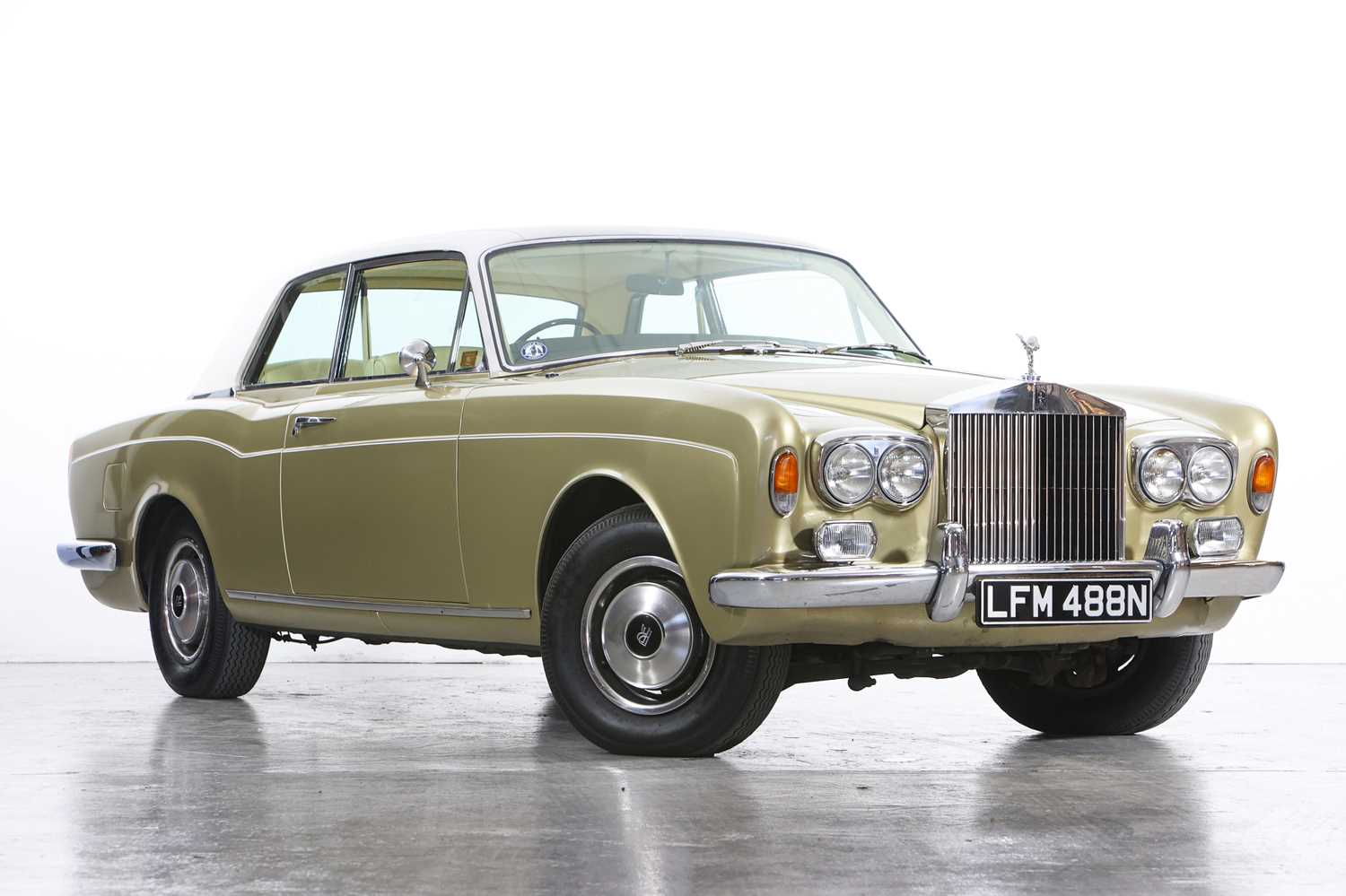Lot 214 - 1974 Rolls-Royce Corniche