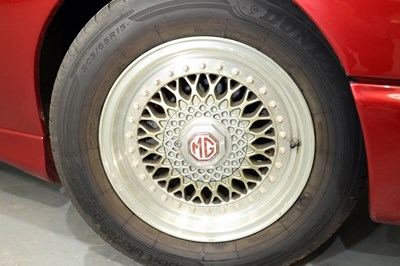 Lot 144 - 1995 MG RV8