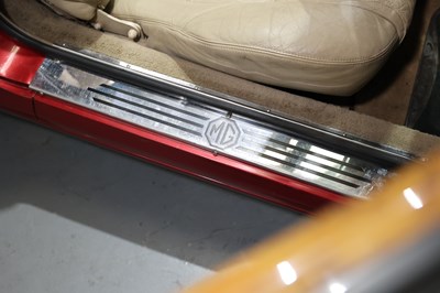 Lot 144 - 1995 MG RV8