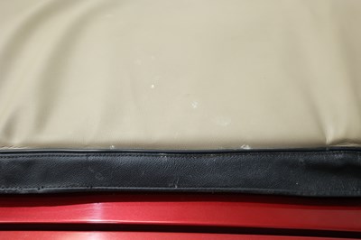 Lot 144 - 1995 MG RV8