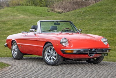 Lot 43 - 1973 Alfa Romeo 2000 Spider Veloce