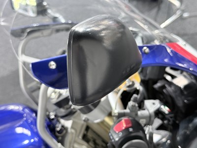 Lot 50 - 2000 Suzuki GSXR750