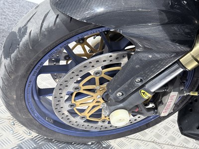 Lot 50 - 2000 Suzuki GSXR750