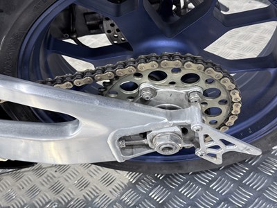 Lot 50 - 2000 Suzuki GSXR750