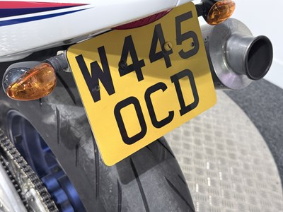 Lot 50 - 2000 Suzuki GSXR750