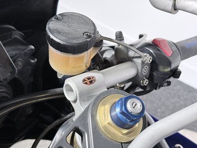 Lot 50 - 2000 Suzuki GSXR750