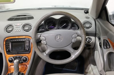 Lot 140 - 2003 Mercedes SL 350 Auto