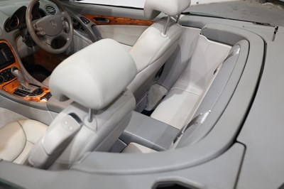 Lot 140 - 2003 Mercedes SL 350 Auto
