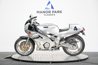 Lot 58 - 1987 Yamaha FZR400R SP