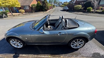 Lot 17 - 2011 Mazda MX-5