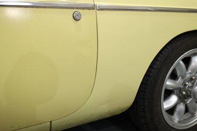 Lot 113 - 1968 MG C GT