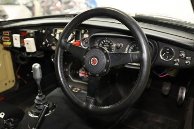 Lot 113 - 1968 MG C GT