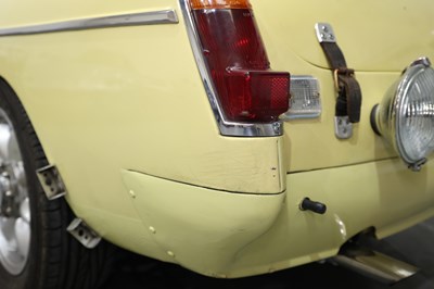 Lot 113 - 1968 MG C GT