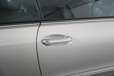 Lot 2004 Mercedes-Benz CLK 320 Avantgarde