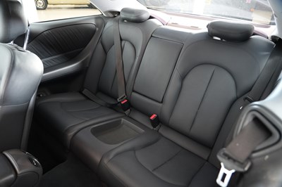 Lot 2004 Mercedes-Benz CLK 320 Avantgarde