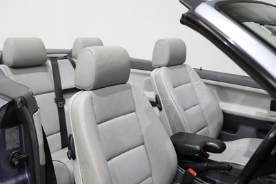 Lot 120 - 1995 BMW 318i Auto Convertible