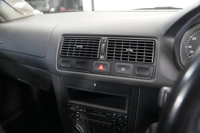Lot 1999 Volkswagen Golf GTi