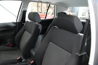 Lot 1999 Volkswagen Golf GTi