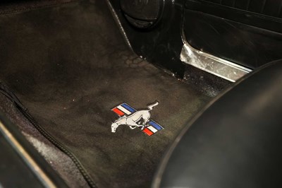 Lot 1965 Ford Mustang