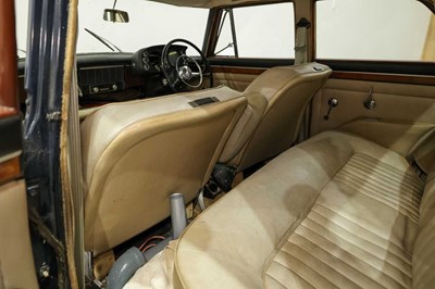 Lot 152 - 1972 Rover P5B Saloon
