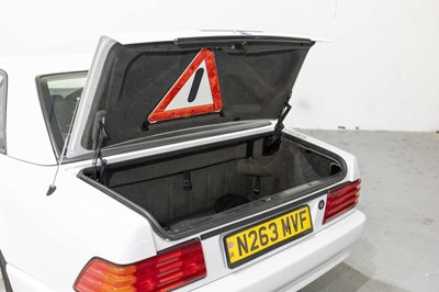 Lot 1995 Mercedes Benz R129 SL320