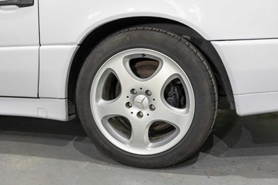 Lot 1995 Mercedes Benz R129 SL320