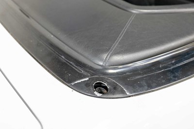Lot 1995 Mercedes Benz R129 SL320