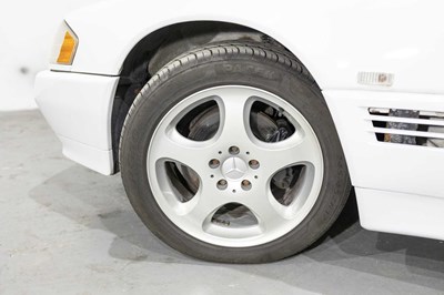 Lot 1995 Mercedes Benz R129 SL320