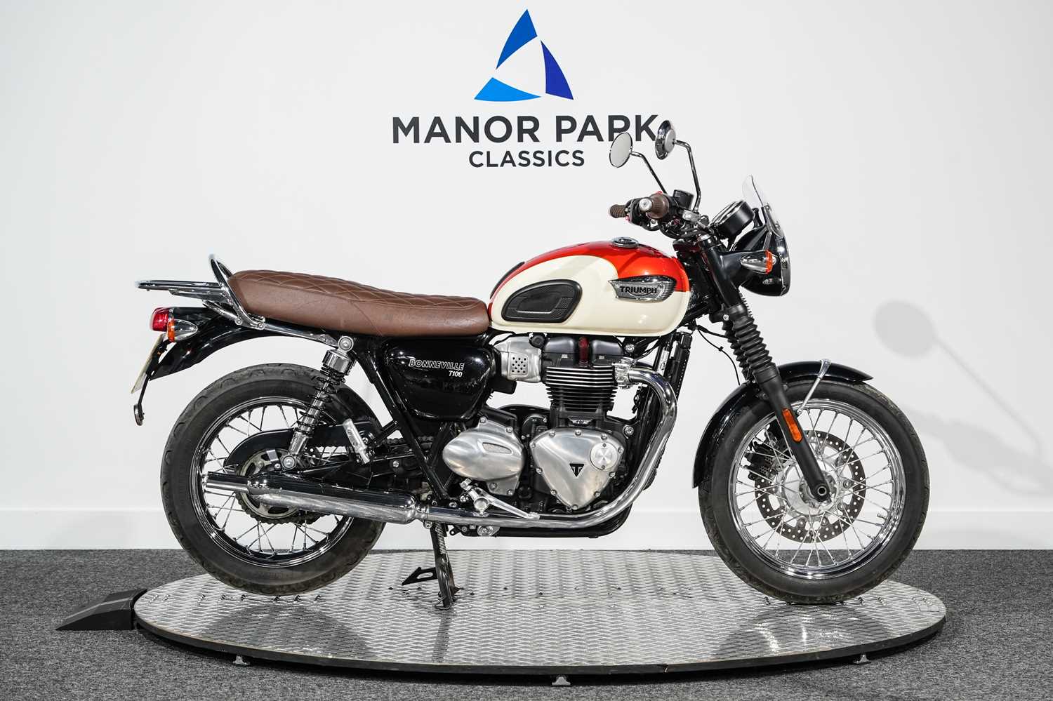 179 - 2016 Triumph Bonneville T100
