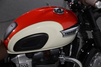 Lot 10 - 2016 Triumph Bonneville T100