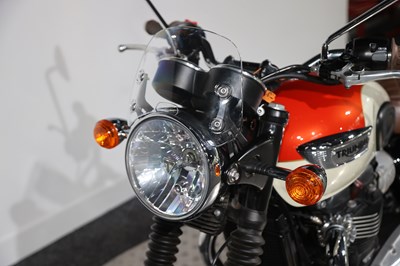 Lot 10 - 2016 Triumph Bonneville T100
