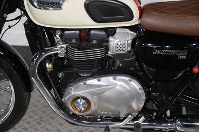Lot 10 - 2016 Triumph Bonneville T100