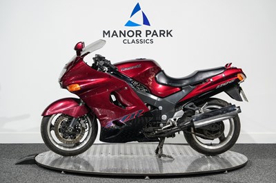 Lot 2000 Kawasaki ZZR1100 D7