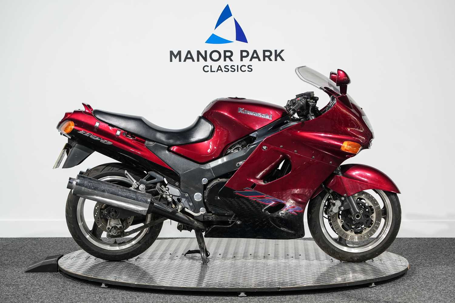 171 - 2000 Kawasaki ZZR1100 D7